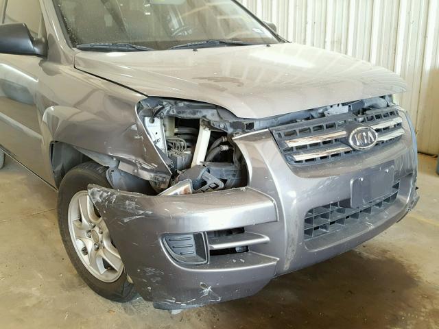 KNDJF724287518335 - 2008 KIA SPORTAGE L GRAY photo 9