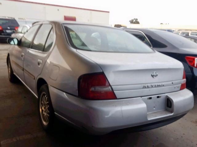 1N4DL01D5YC143004 - 2000 NISSAN ALTIMA XE GRAY photo 3