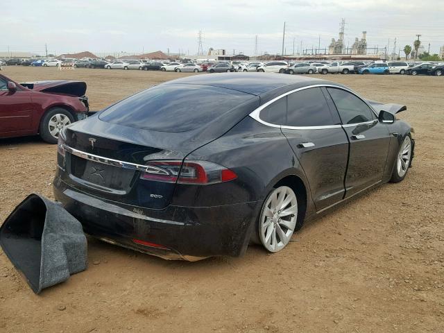 5YJSA1E2XHF216781 - 2017 TESLA MODEL S BLACK photo 4