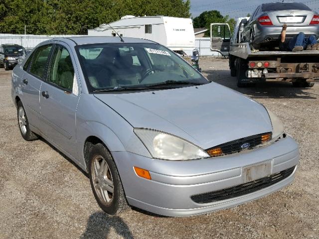 1FAFP3837YW324227 - 2000 FORD FOCUS ZTS SILVER photo 1