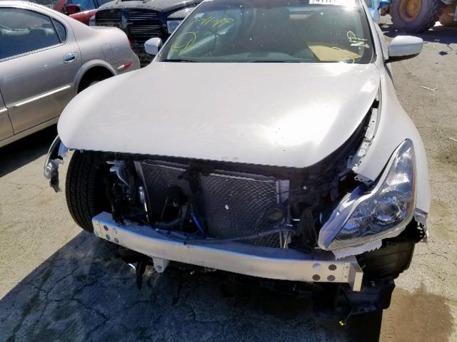 JN1CV6FE0EM900727 - 2014 INFINITI Q60 BASE WHITE photo 9