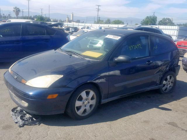 3FAFP31361R181404 - 2001 FORD FOCUS ZX3 BLUE photo 2