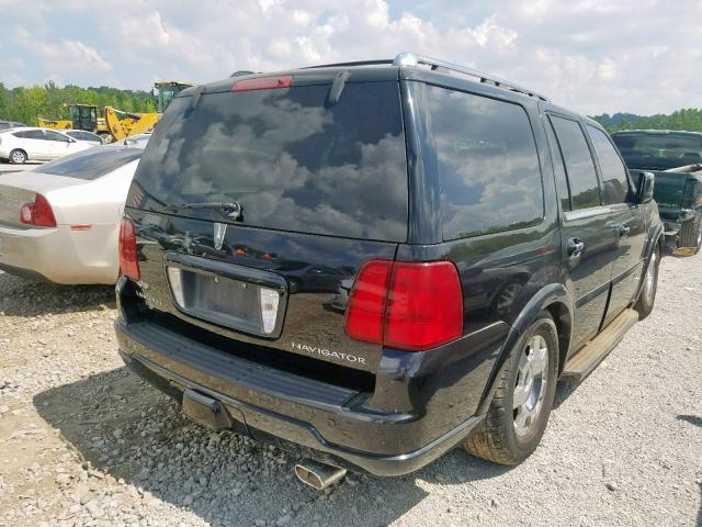 5LMFU28505LJ18137 - 2005 LINCOLN NAVIGATOR BLACK photo 4