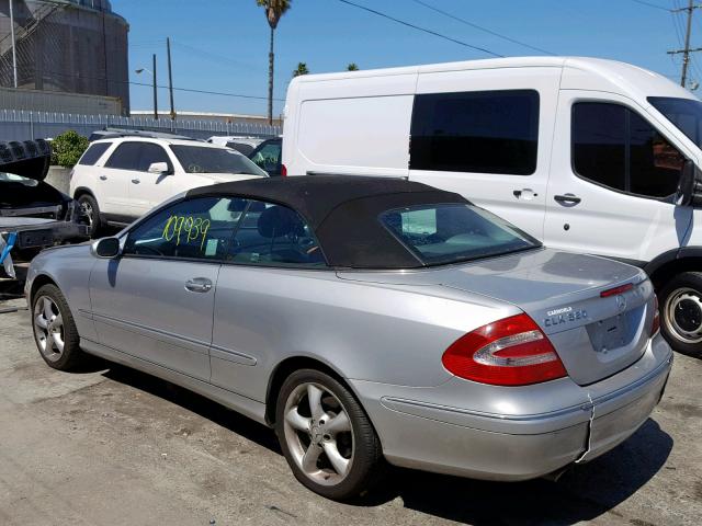 WDBTK65J35F147685 - 2005 MERCEDES-BENZ CLK 320 SILVER photo 3