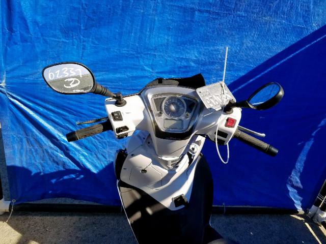 RFBBFM296GB440137 - 2016 KYMCO USA INC PEOPLE GT WHITE photo 5