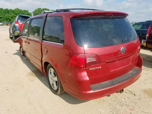 2V8HW34189R517494 - 2009 VOLKSWAGEN ROUTAN SE RED photo 3