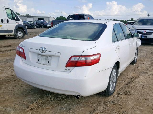 JTNBE46K273094705 - 2007 TOYOTA CAMRY NEW WHITE photo 4