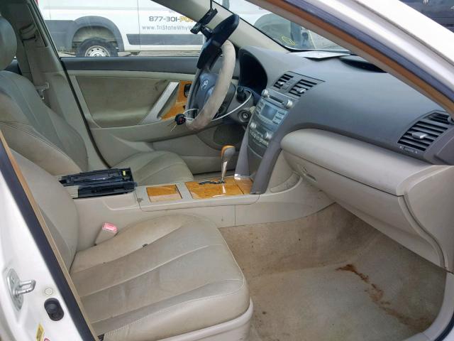 JTNBE46K273094705 - 2007 TOYOTA CAMRY NEW WHITE photo 5