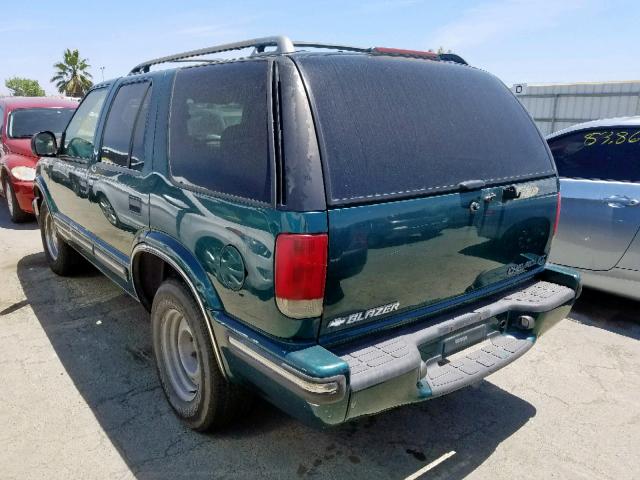 1GNCS13W3W2177840 - 1998 CHEVROLET BLAZER GREEN photo 3