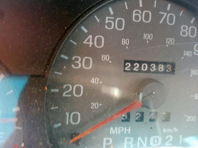 2MEFM74W9WX660228 - 1998 MERCURY GRAND MARQ GRAY photo 8