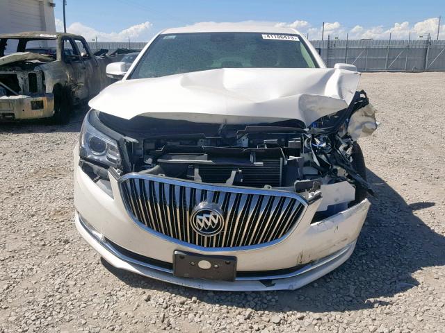 1G4GB5G34EF240772 - 2014 BUICK LACROSSE WHITE photo 9