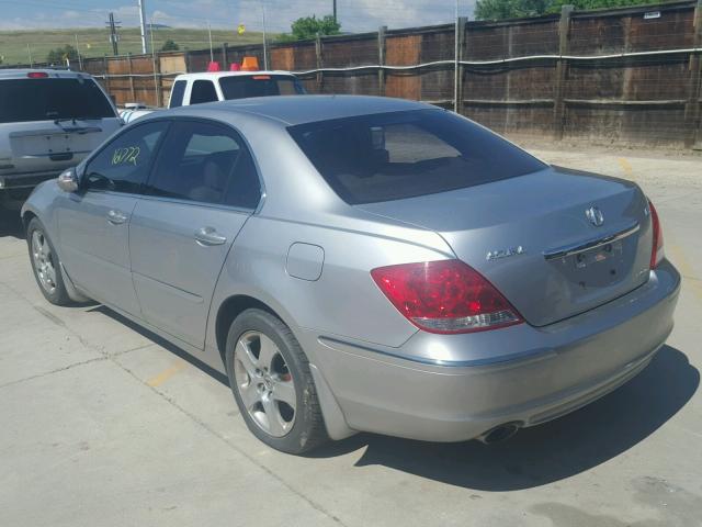 JH4KB16697C003880 - 2007 ACURA RL SILVER photo 3