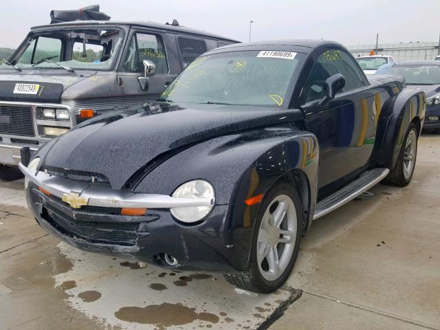 1GCES14P44B107172 - 2004 CHEVROLET SSR 黑色 照片 2