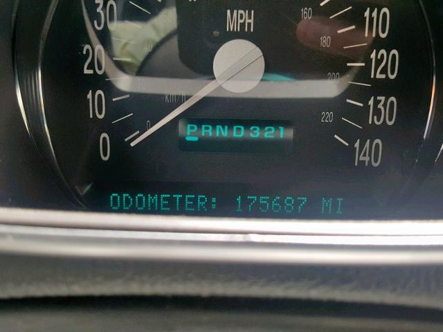 1GCES14P44B107172 - 2004 CHEVROLET SSR 黑色 照片 8