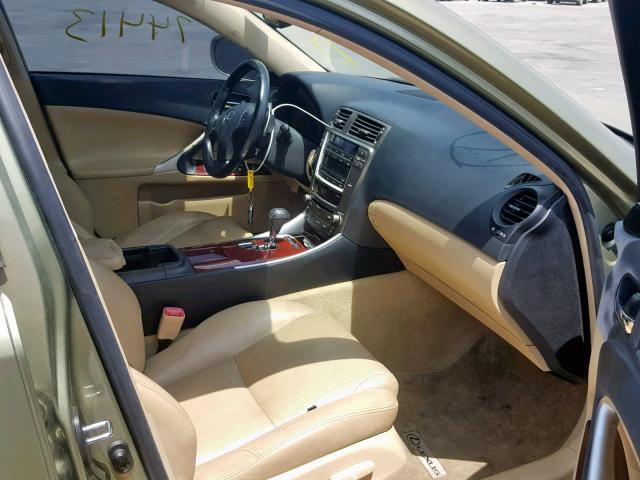 JTHBE262465003041 - 2006 LEXUS IS 350 GREEN photo 5