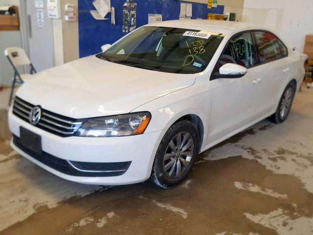 1VWAH7A33CC100138 - 2012 VOLKSWAGEN PASSAT S WHITE photo 2