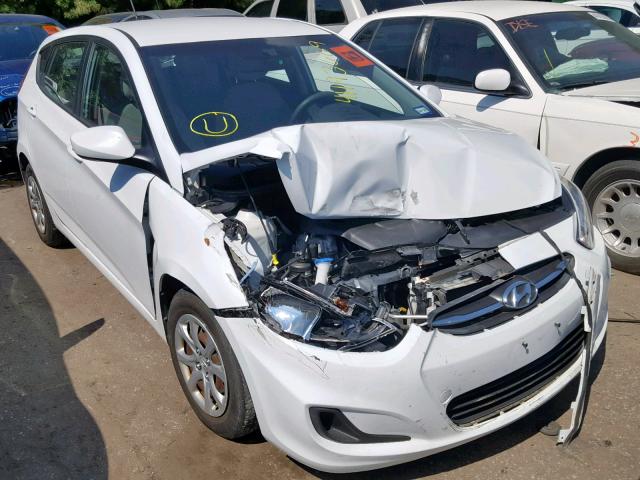 KMHCT5AE1HU323002 - 2017 HYUNDAI ACCENT SE WHITE photo 1