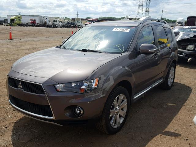 JA4AS3AW8AZ015579 - 2010 MITSUBISHI OUTLANDER BROWN photo 2