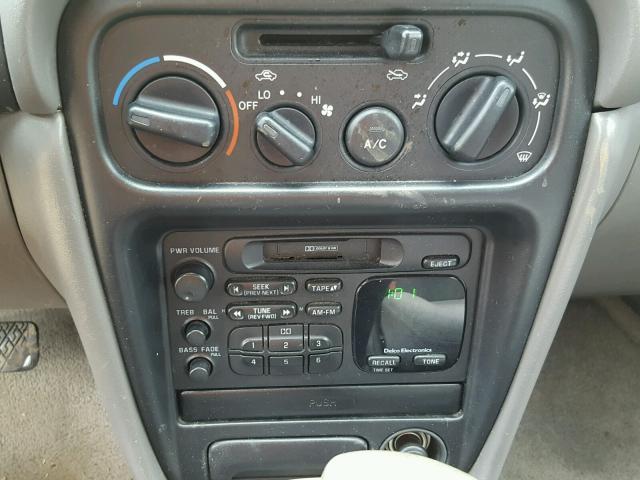 1Y1SK5287WZ443653 - 1998 CHEVROLET GEO PRIZM 蓝色 照片 9