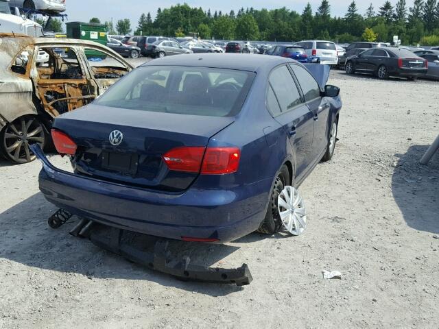 3VW2K7AJ9DM429396 - 2013 VOLKSWAGEN JETTA BASE BLUE photo 4