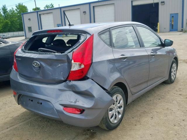 KMHCT5AE9HU328934 - 2017 HYUNDAI ACCENT SE GRAY photo 4