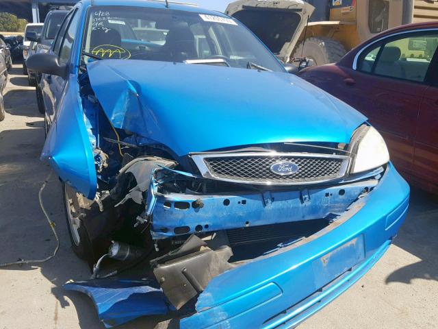 1FAHP34N17W114608 - 2007 FORD FOCUS ZX4 BLUE photo 1