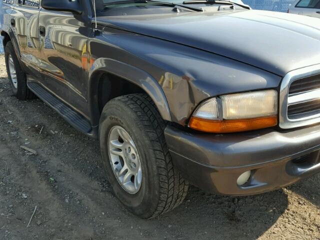 1B4HS48N32F184545 - 2002 DODGE DURANGO SL GRAY photo 9