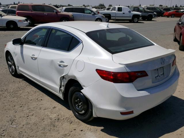 19VDE1F35FE001518 - 2015 ACURA ILX 20 WHITE photo 3