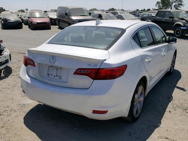 19VDE1F35FE001518 - 2015 ACURA ILX 20 WHITE photo 4