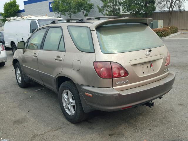 JT6HF10U9Y0097812 - 2000 LEXUS RX 300 GOLD photo 3