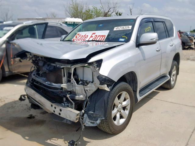 JTJBM7FX1B5018150 - 2011 LEXUS GX SILVER photo 2