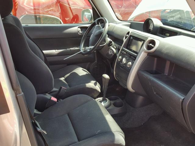JTLKT324454022301 - 2005 TOYOTA SCION XB 银色 照片 5