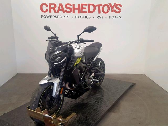 JYARN53E0HA000143 - 2017 YAMAHA FZ09 GRAY photo 17