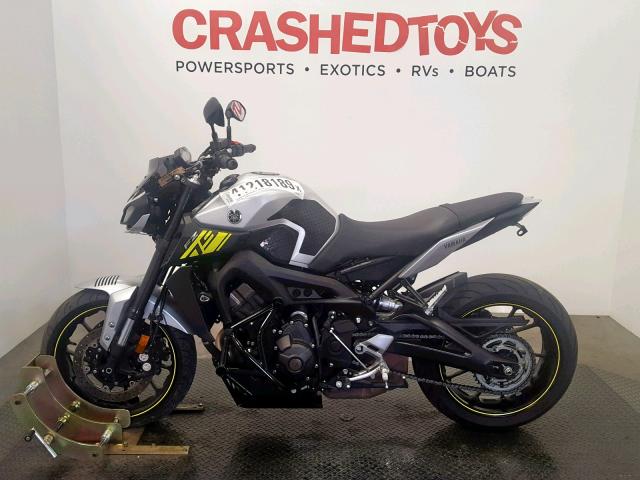 JYARN53E0HA000143 - 2017 YAMAHA FZ09 GRAY photo 3