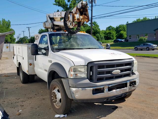 1FDAF56P15EB49446 - 2005 FORD F550 SUPER WHITE photo 1