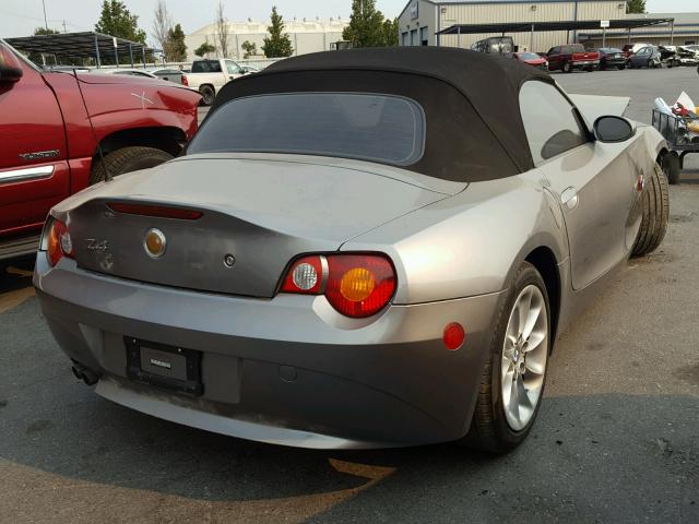 4USBT33473LS41714 - 2003 BMW Z4 2.5 GRAY photo 4