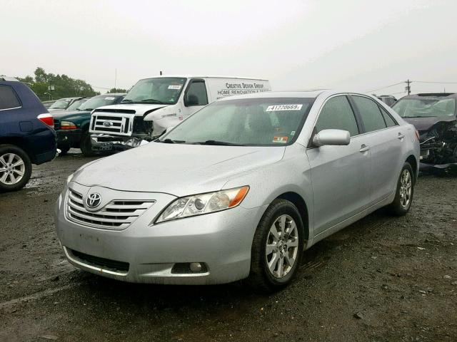 JTNBE46K873111720 - 2007 TOYOTA CAMRY NEW SILVER photo 2