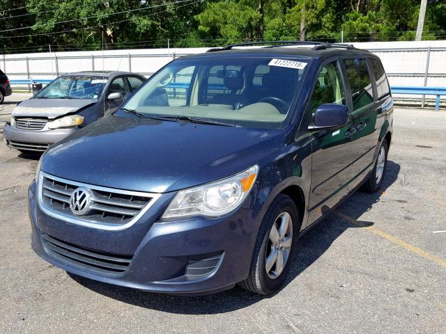 2V8HW34129R595057 - 2009 VOLKSWAGEN ROUTAN SE BLUE photo 2