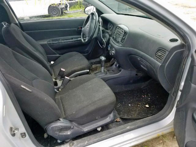 KMHCN36C27U047627 - 2007 HYUNDAI ACCENT SE SILVER photo 5