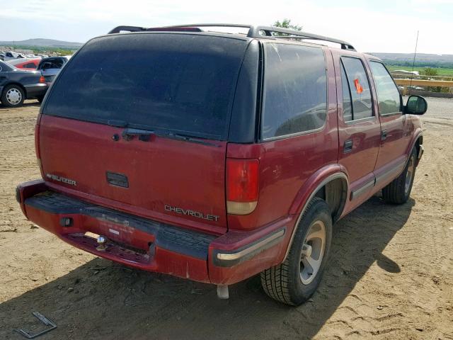 1GNCS13W1W2118432 - 1998 CHEVROLET BLAZER RED photo 4