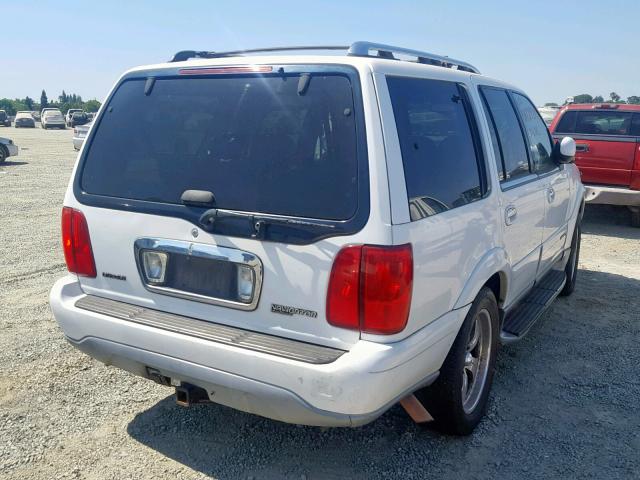 5LMPU28A2YLJ03094 - 2000 LINCOLN NAVIGATOR 白色 照片 4
