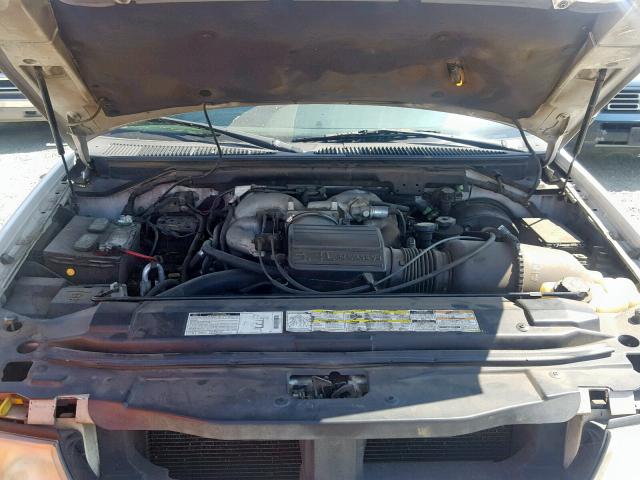 5LMPU28A2YLJ03094 - 2000 LINCOLN NAVIGATOR 白色 照片 7