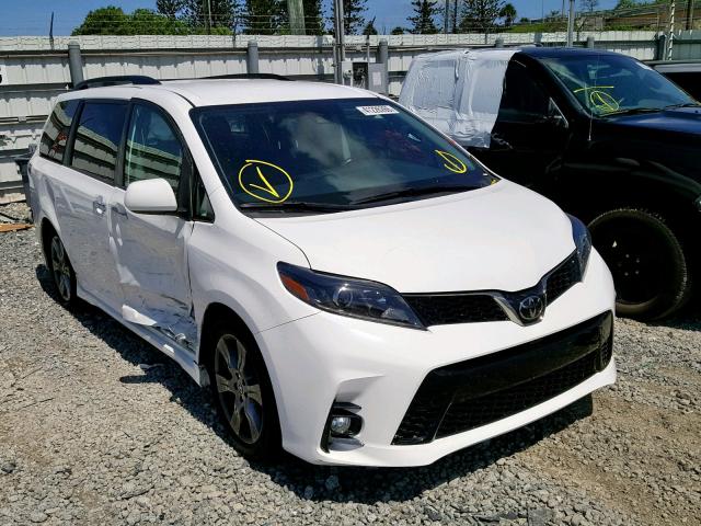 5TDXZ3DC2JS952216 - 2018 TOYOTA SIENNA SE WHITE photo 1