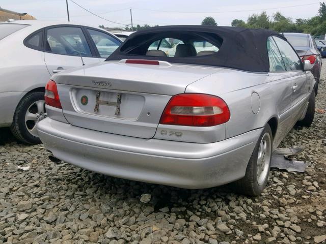 YV1NC56D12J030748 - 2002 VOLVO C70 WHITE photo 4