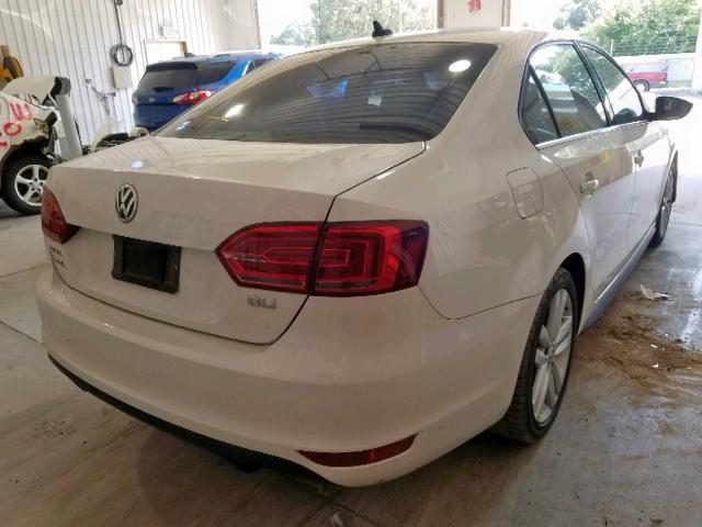 3VW4T7AJ0EM231605 - 2014 VOLKSWAGEN JETTA GLI WHITE photo 4