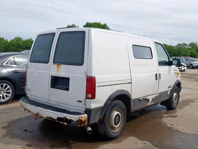 1GCDM15Z7RB184440 - 1994 CHEVROLET ASTRO WHITE photo 4