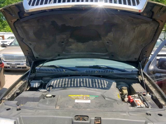 5LMEU88H34ZJ00705 - 2004 LINCOLN AVIATOR შავი ფოტო 7