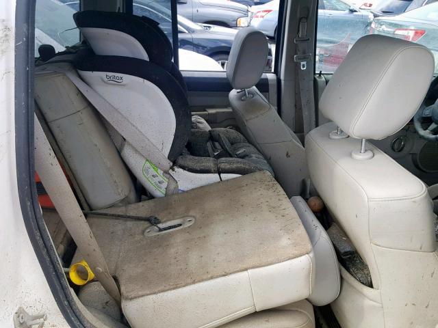1J8HG58257C556856 - 2007 JEEP COMMANDER WHITE photo 6