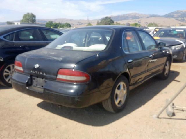 1N4BU31D4SC132444 - 1995 NISSAN ALTIMA XE BLACK photo 4