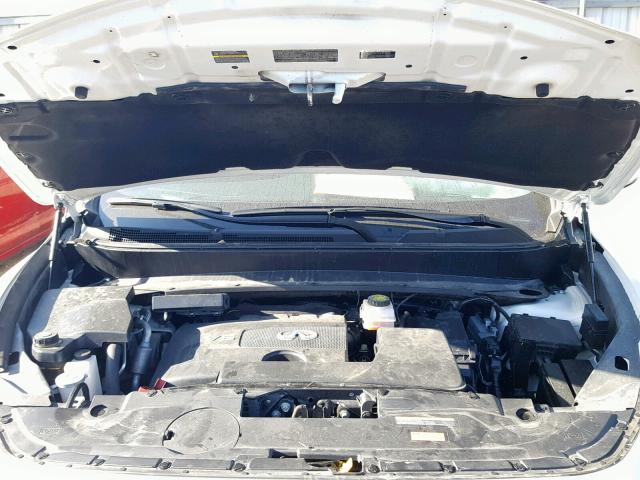 5N1DL0MN2KC522379 - 2019 INFINITI QX60 LUXE WHITE photo 7